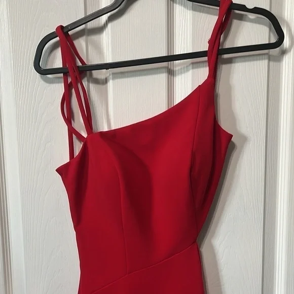 La femme Red Formal Dress Size 0 - Picture 8 of 13